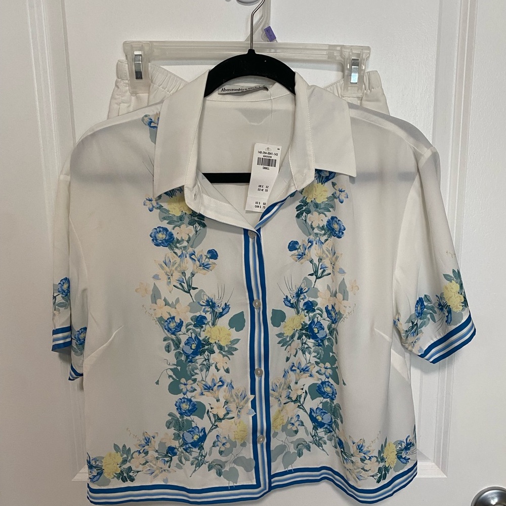 Abercrombie & Fitch Cream Blouse